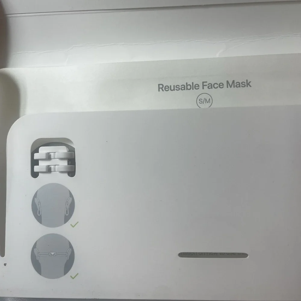 Apple Reusable Face Masks 2020 Super Rare Size S/M MHJV3G/A